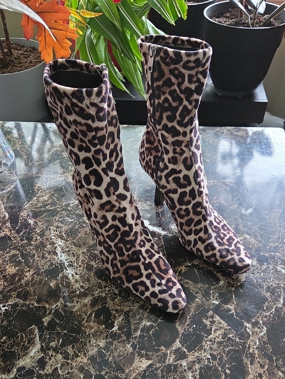 Steve Madden Vakay Leopard Print Pointed Toe Ankle Boots - Brown/Black
